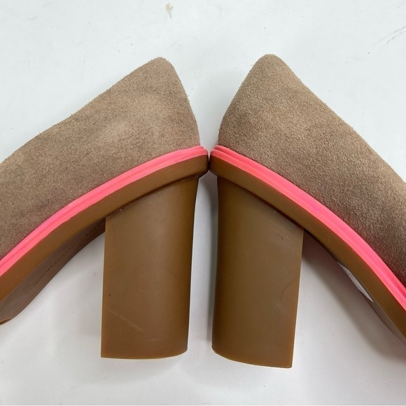 NEW UNITED Nude Tan Suede Barbie Pink Trim Stacked Heel Spring Base Pumps Heels - Picture 6 of 12